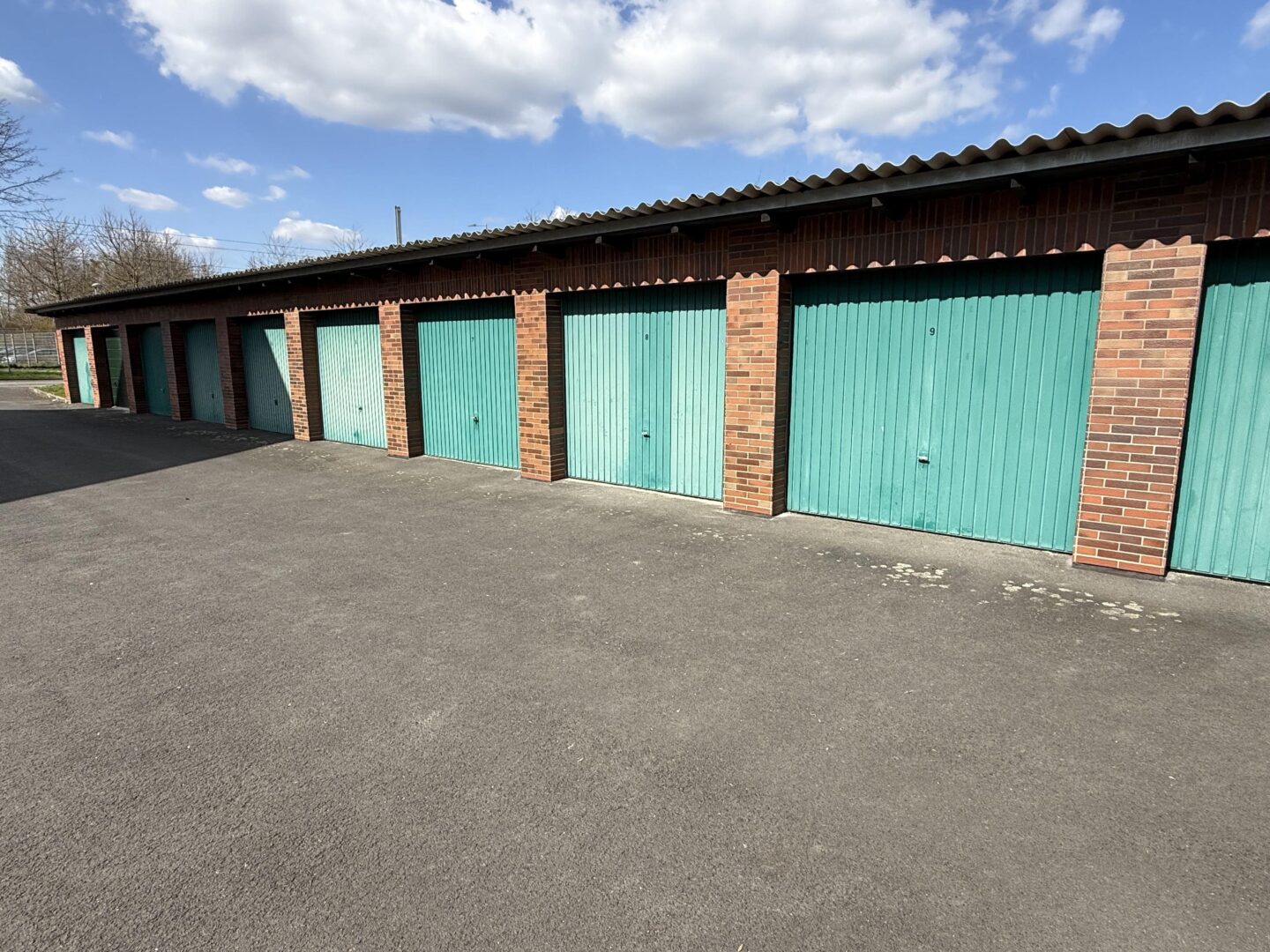 Außenansicht Garage