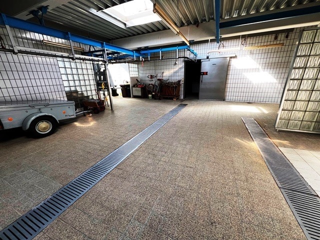 Gewerbehalle