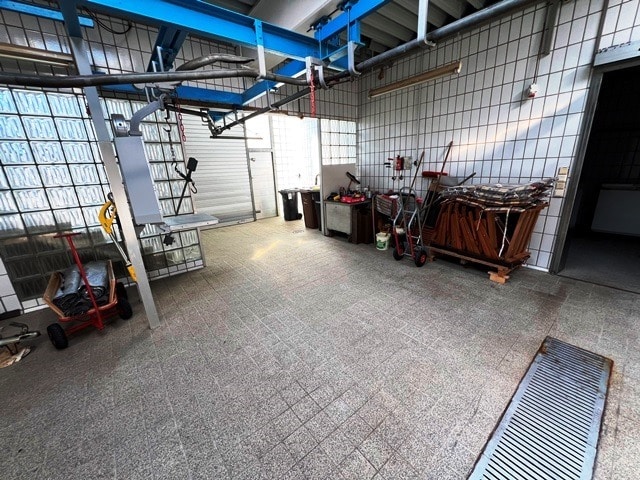 Gewerbehalle
