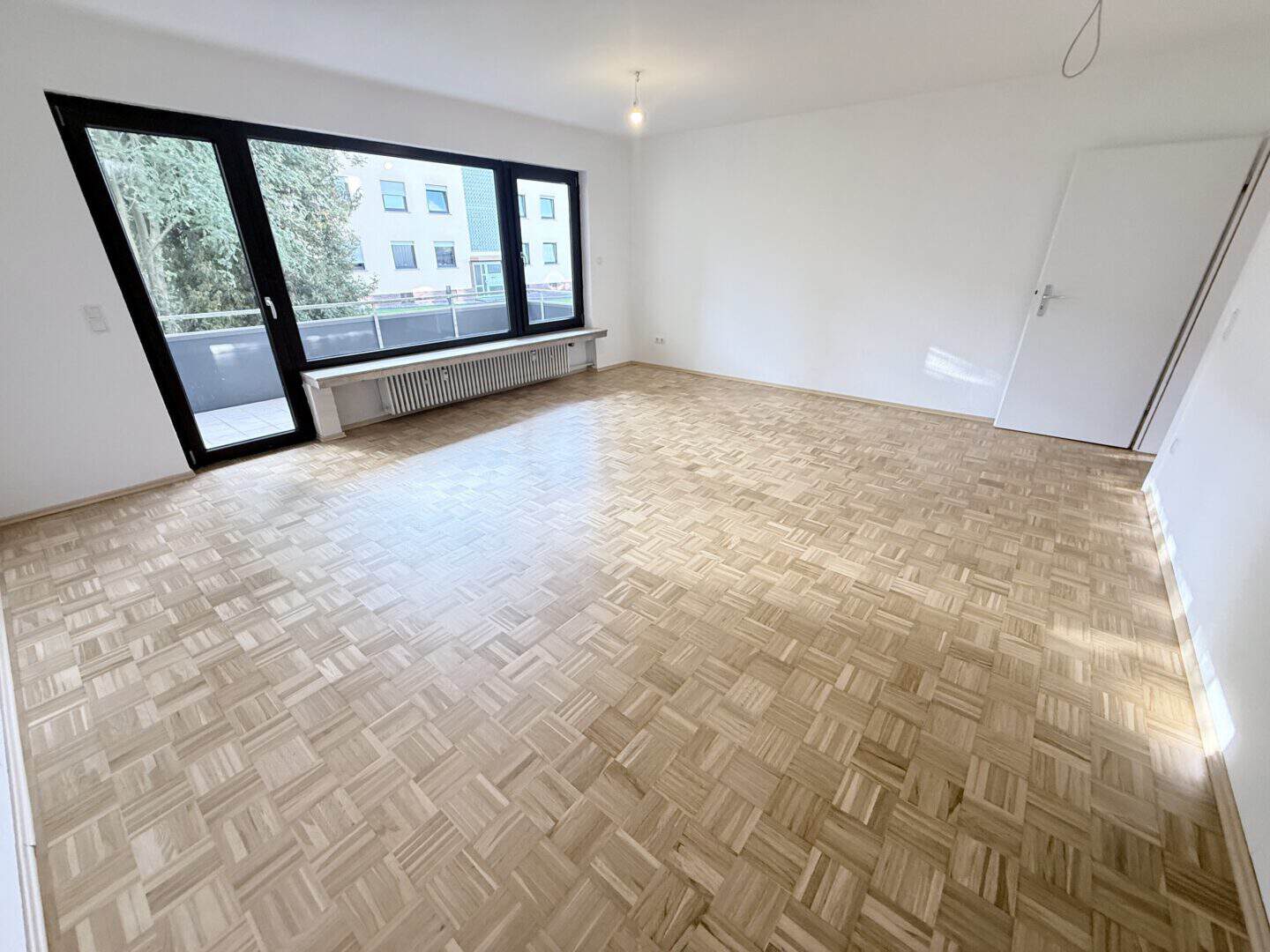 großes Wohn/ Esszimmer