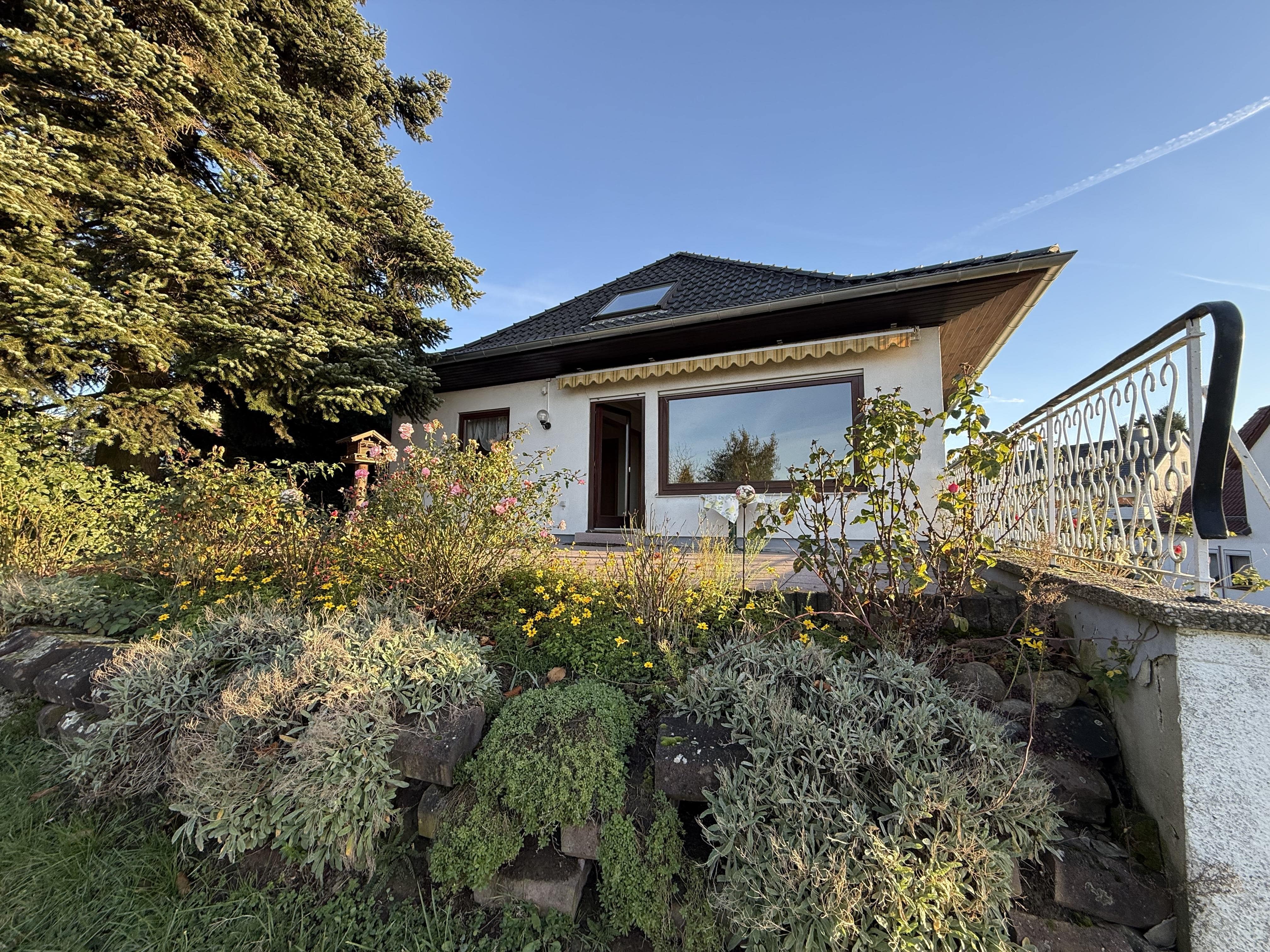 freiste. EFH nahe Klinikum Kassel mit unverbaubaren Fernblick & großem Garten in Kassel -Wolfsanger