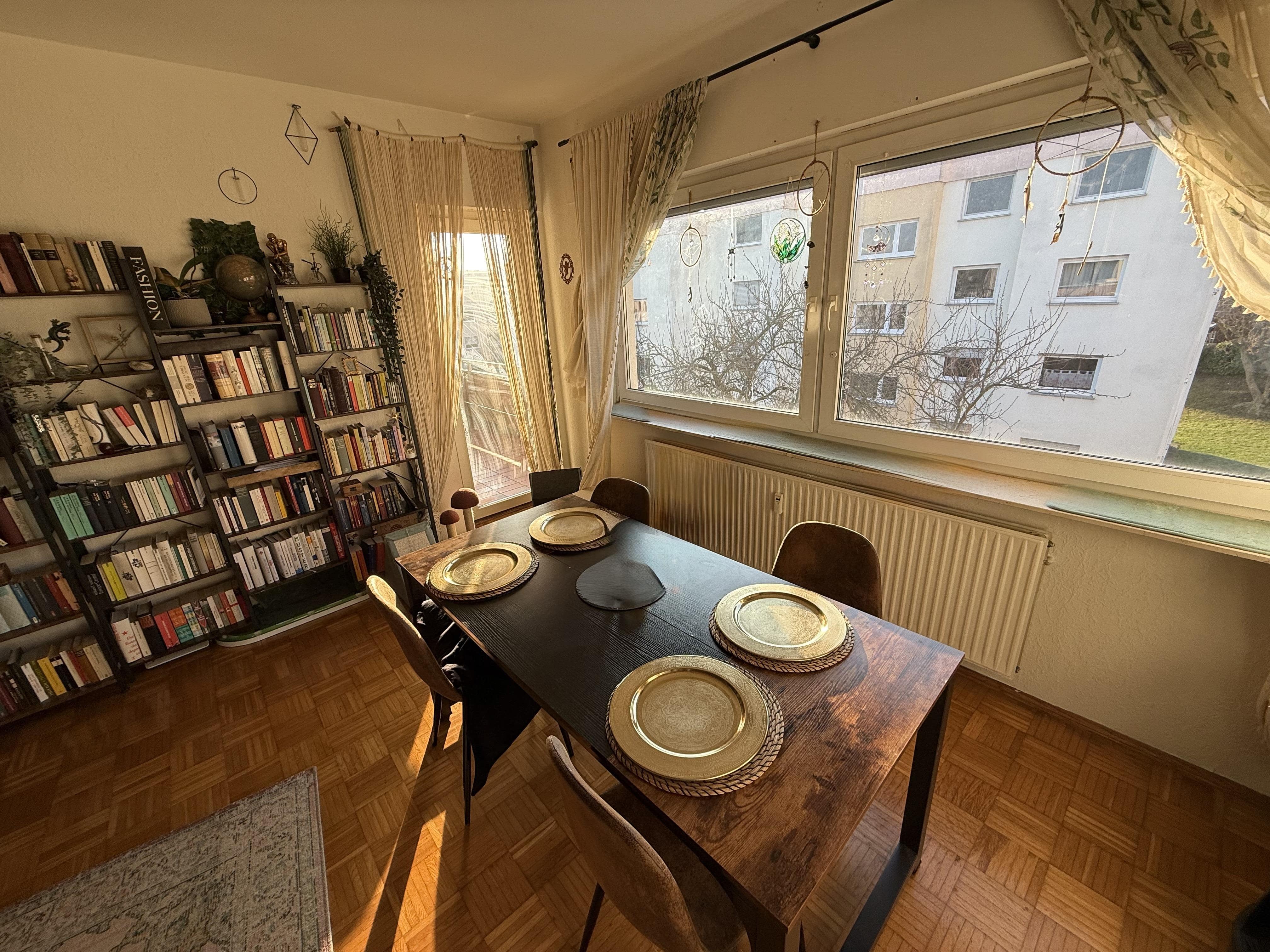 Wohnzimmer/ Esszimmer