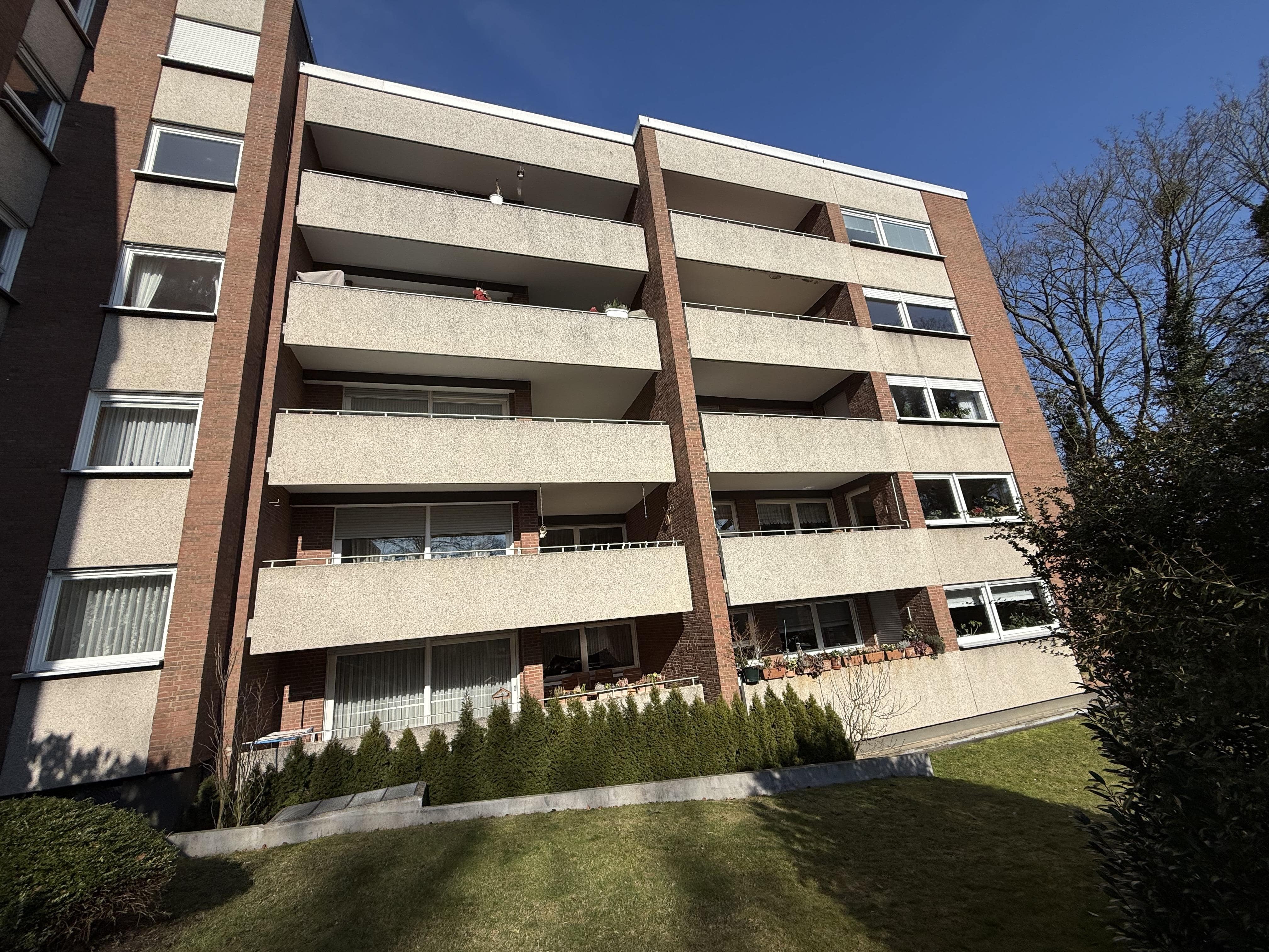 sanierte 5 Zimmer-ETW mit Lift & TG-Stellplatz in oft gesuchter Lage am Mulang/Bad Wilhelmshöhe