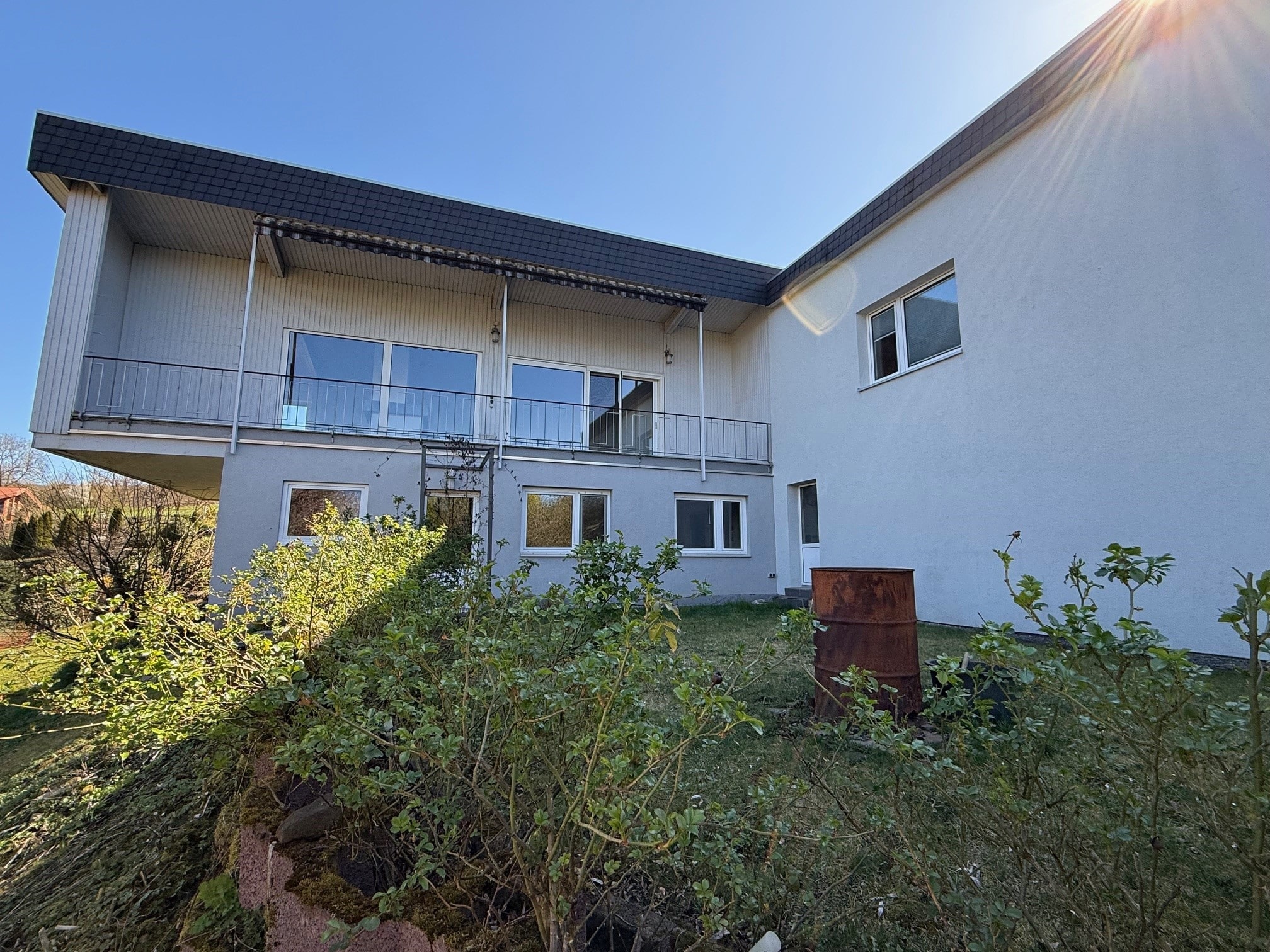 Großes Einfamilienhaus in beliebter Wohnlage mit Fernblick